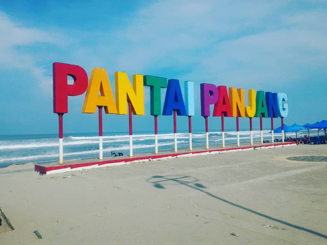Pantai Panjang via Instagram arie_tempank