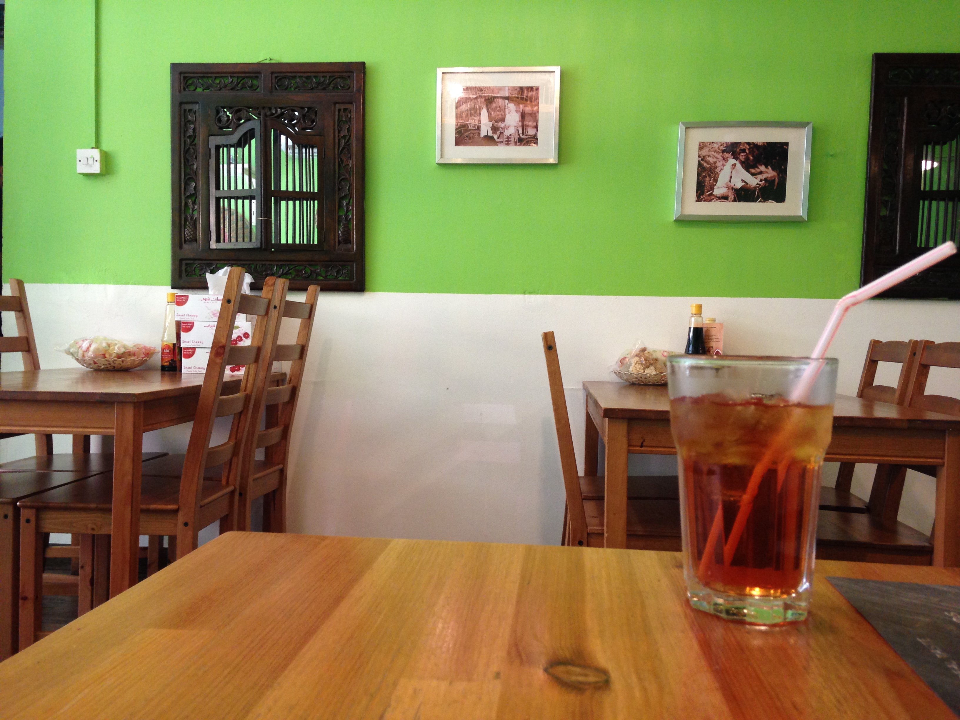 Interior Betawi Cafe (c) Prisca Lohuis/Travelingyuk