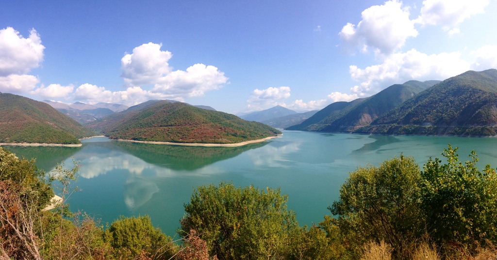 Reservoir di Ananuri (c) Prisca Lohuis/Travelingyuk