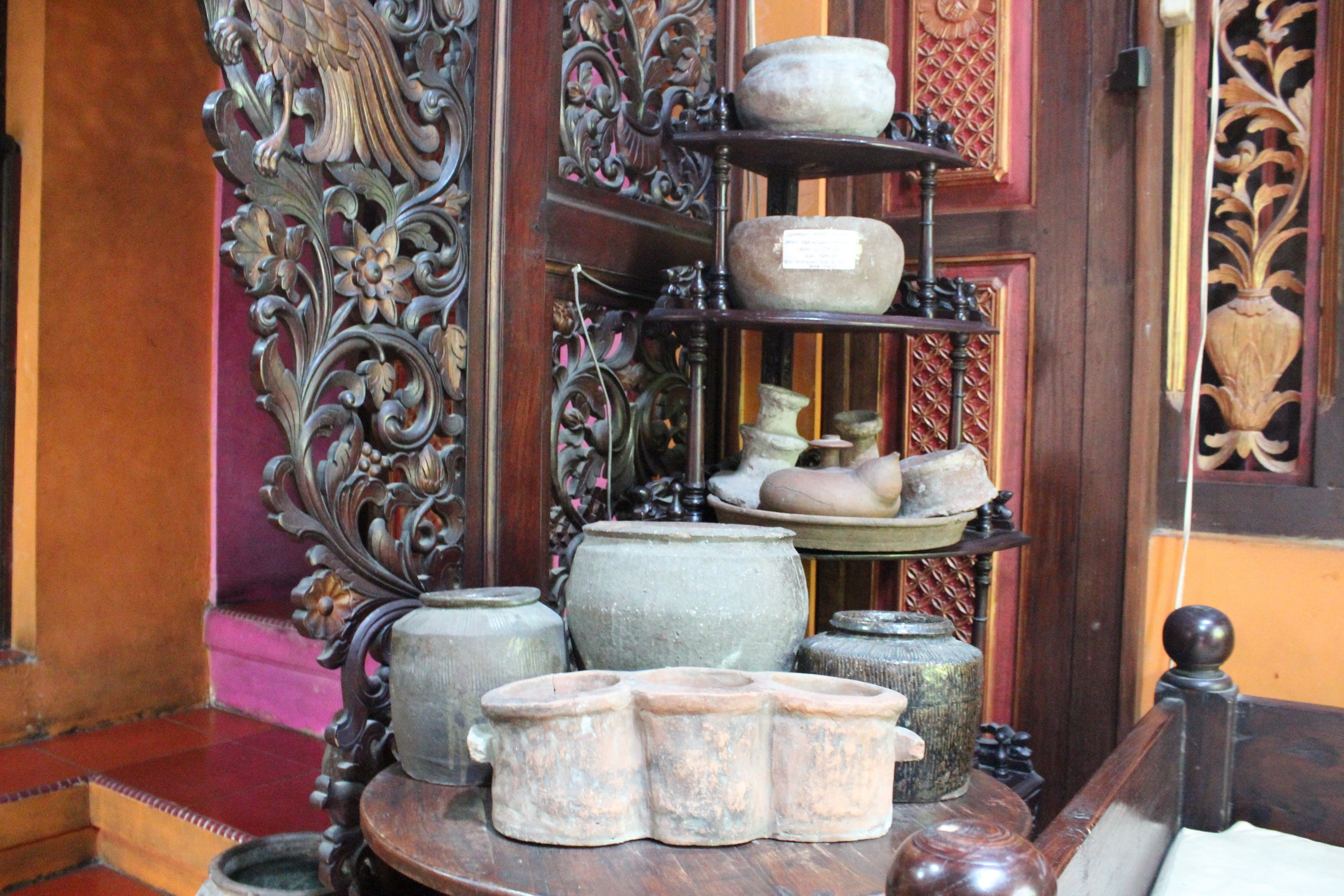 Furniture antik (c) Rizky Nusantara/Travelingyuk