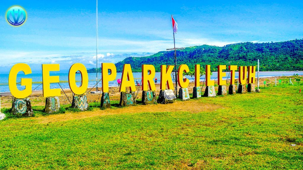 Geopark Ciletuh via viewofindonesia.com