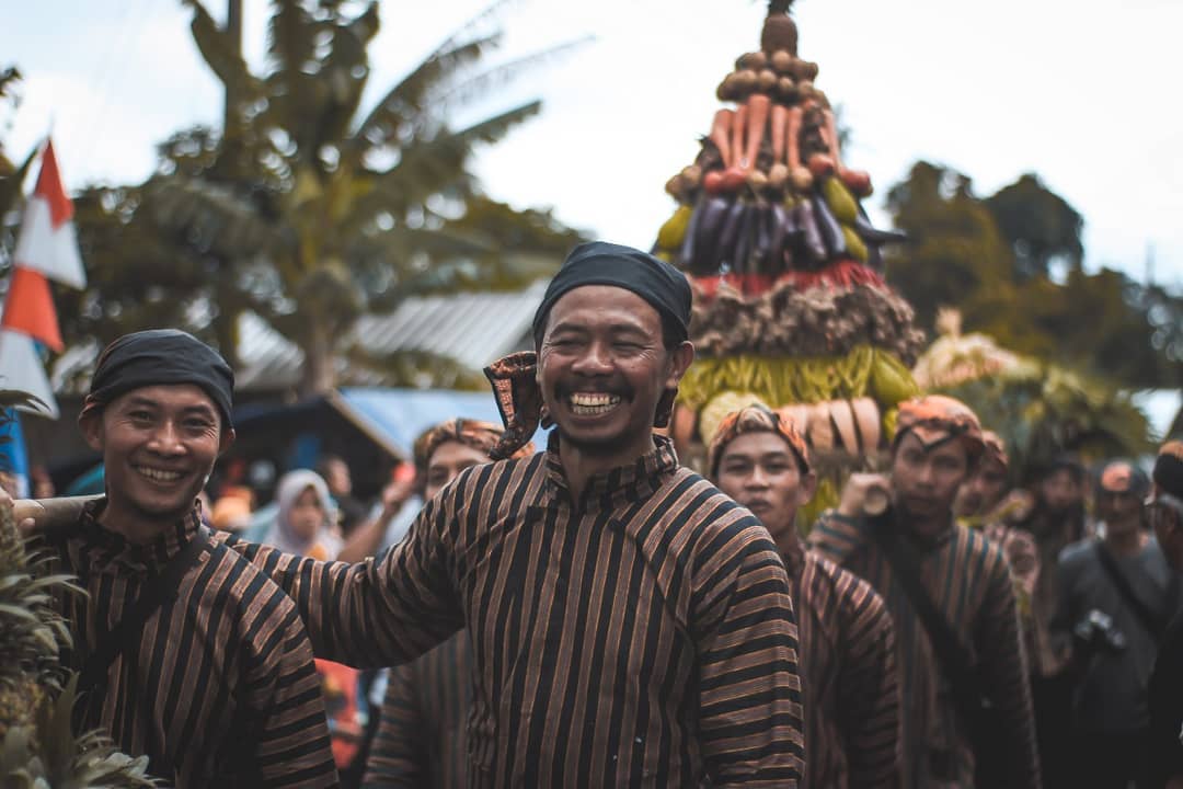 Kirab Agung Banyu Panguripan via Instagram @fwgpulosari