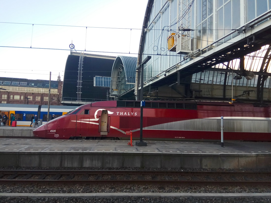 Kereta Merah Thalys