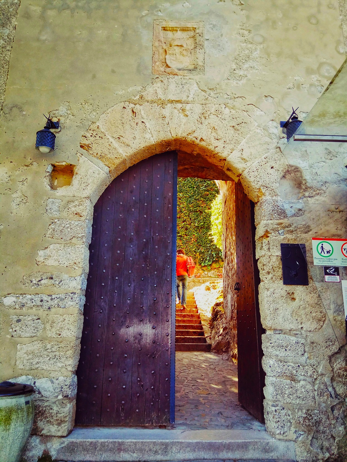 Pintu Masuk Kastil