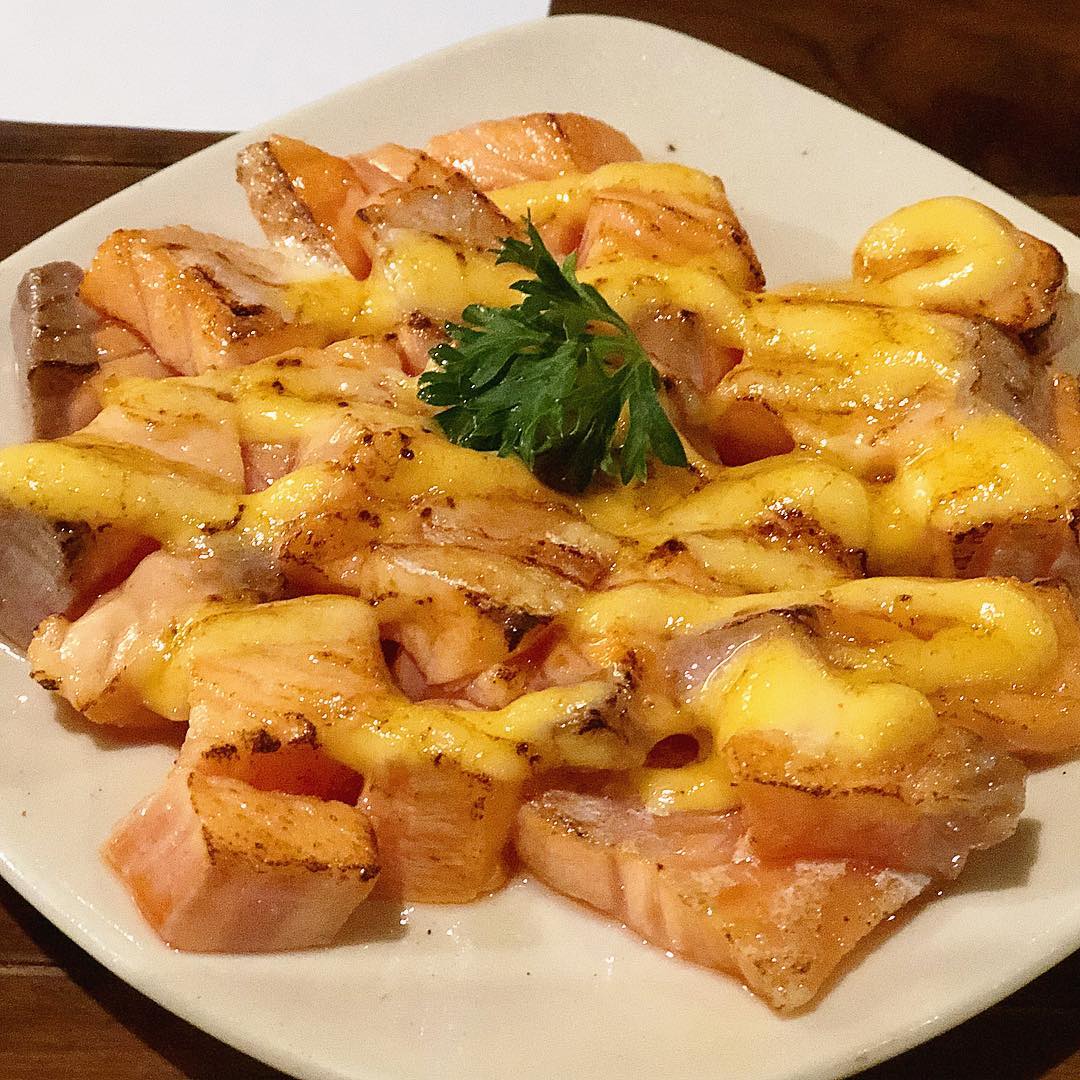 Aburi Salmon Truffle Sauce yang jadi favorit - via instagram/@simplefoodiary