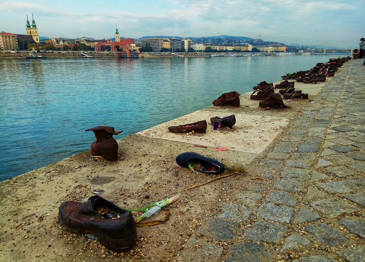 Shoe on the danube