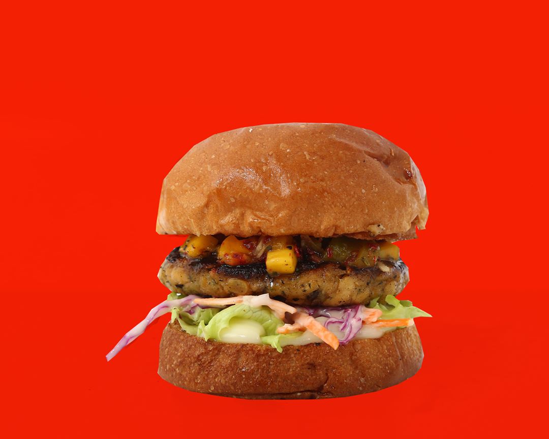 Ada juga vegetarian burger untuk kamu para vegetarian - via instagram/@brother_jonn
