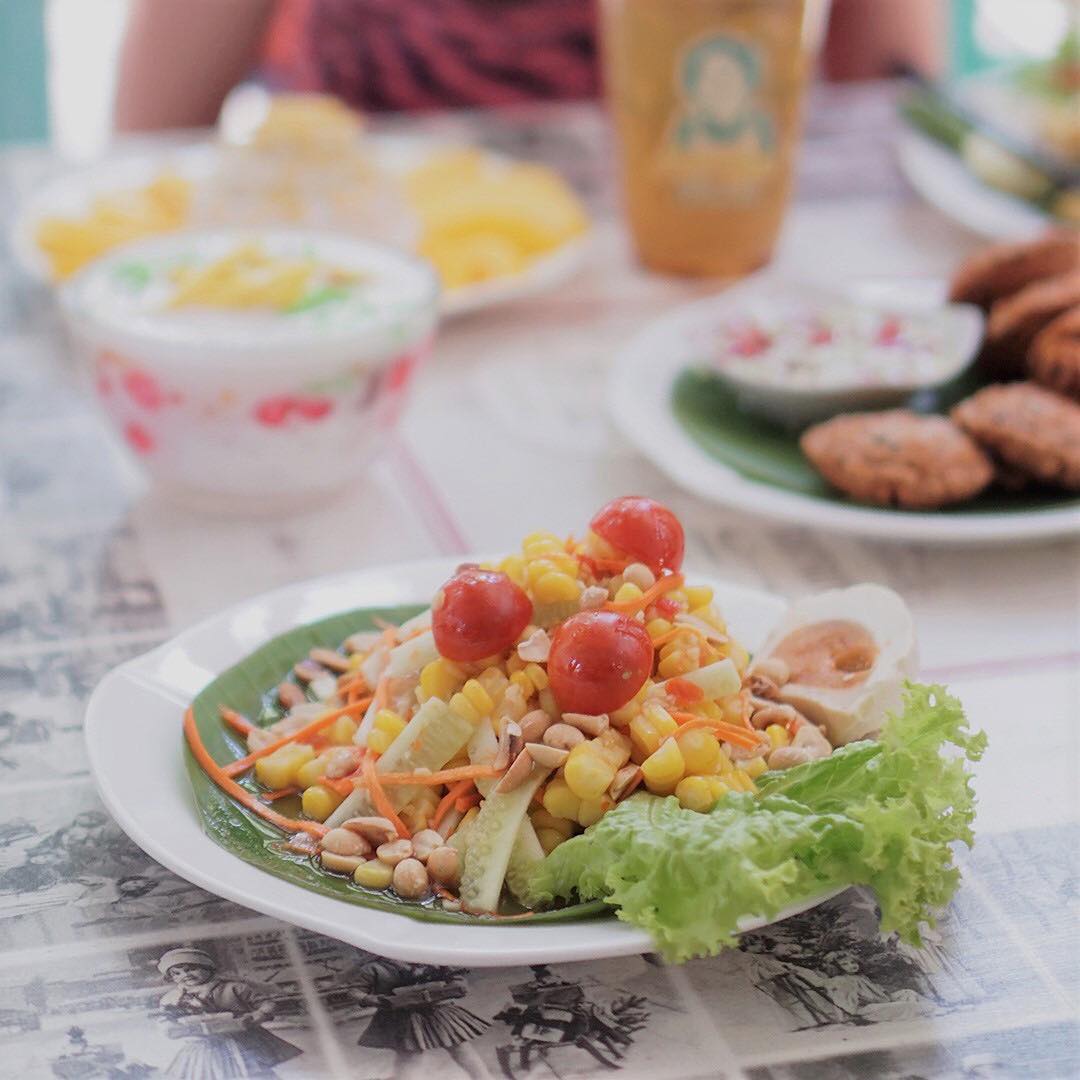 Thailand juga punya salad khas, lho! - via instagram/@mamanoi.sby