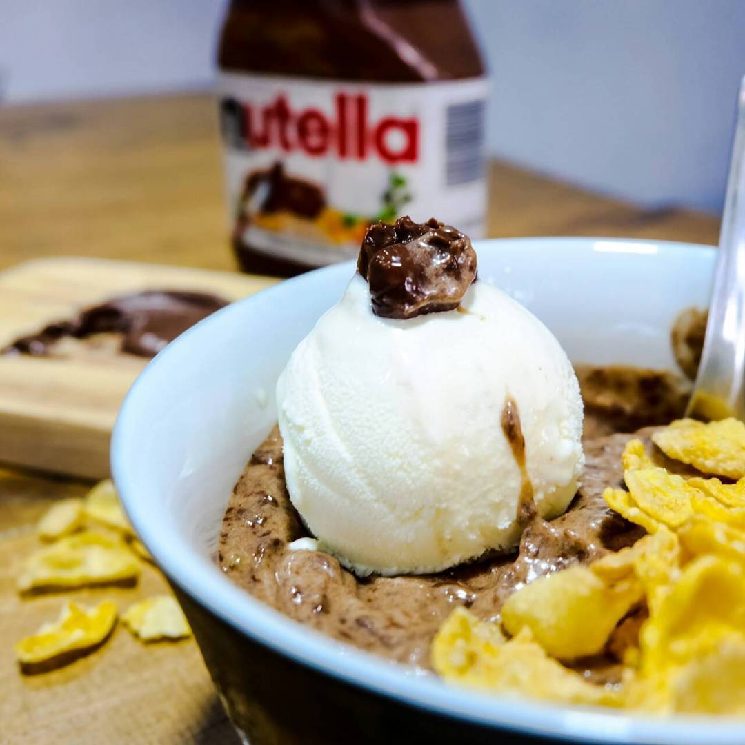 Banana Nuttela Poridge untuk para pecinta coklat - via instagram/@pepoappetite