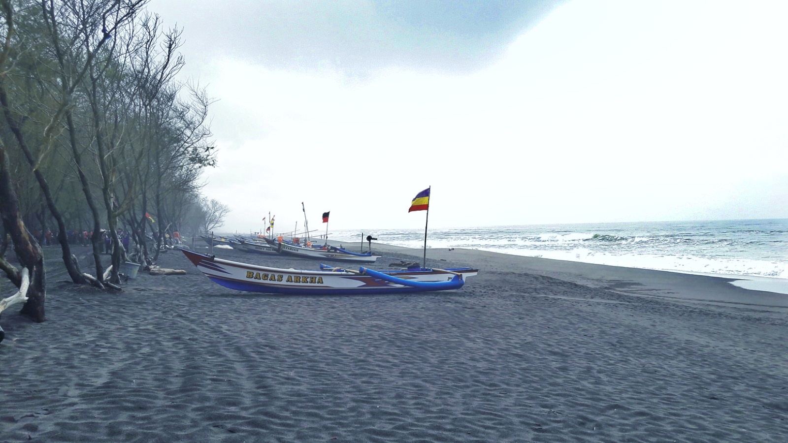 Pantai Baru Bantul (Annissa Saputri)
