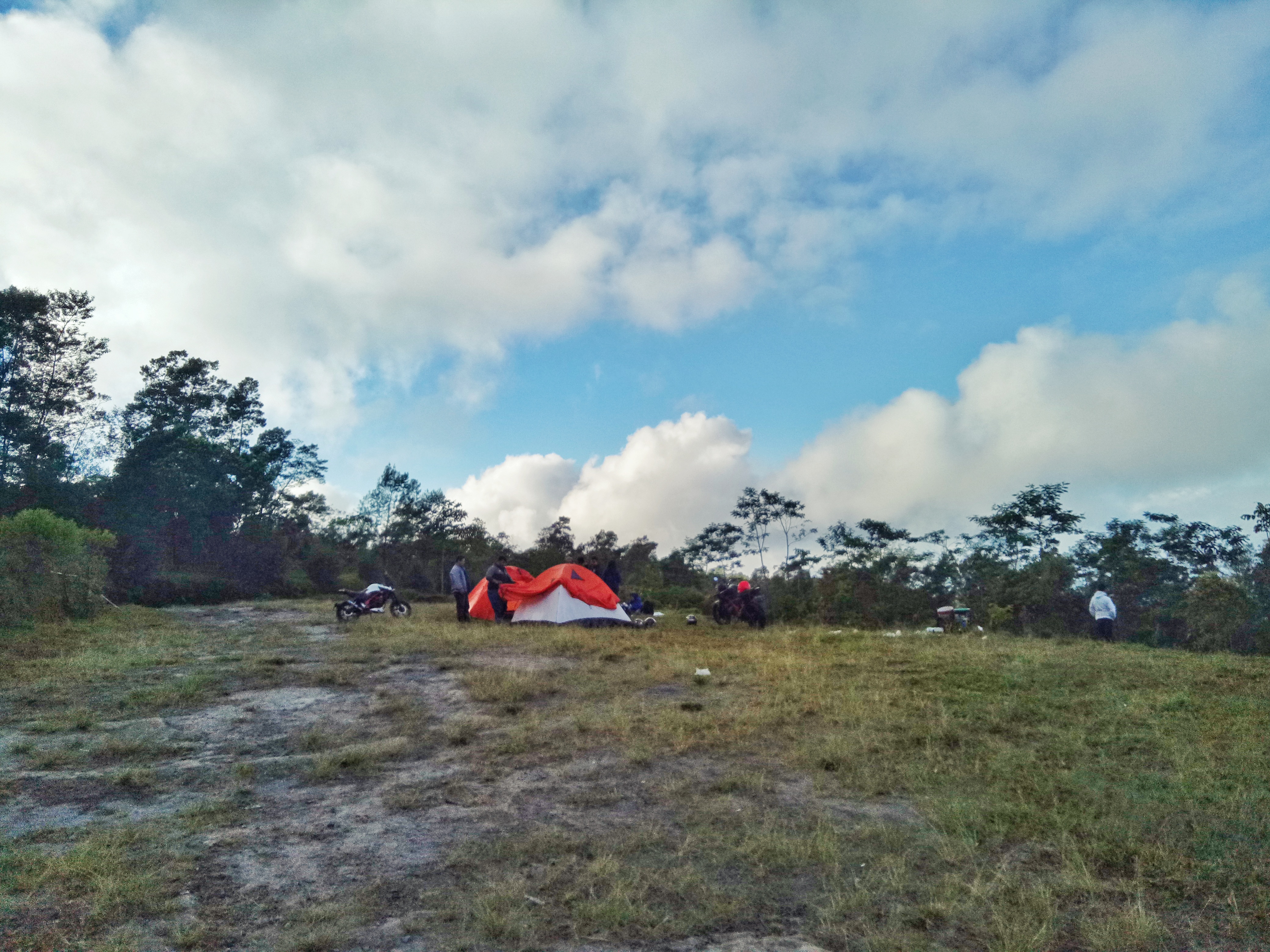 Tempat Camping Bukit Klangon (c)Yanne Inggriani/Travelingyuk