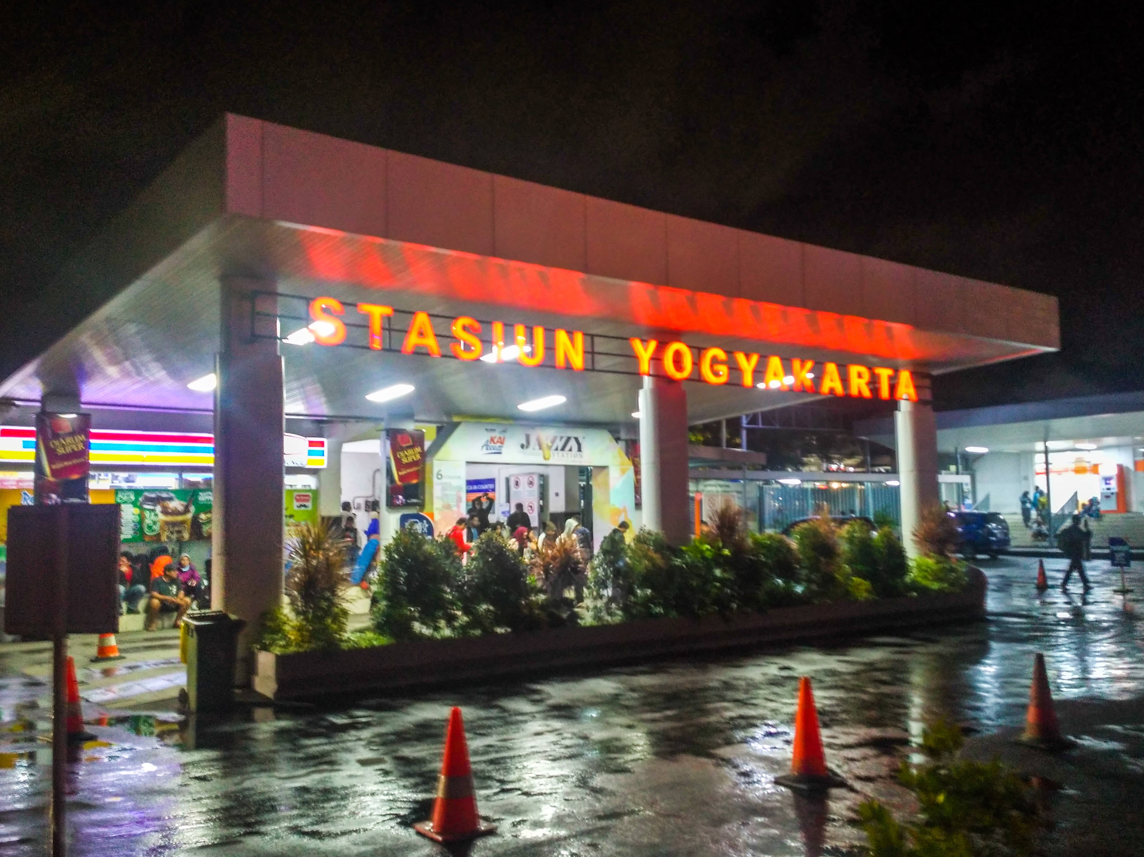 Stasiun Yogyakarta (c) Yudi Rahmatullah / Travelingyuk