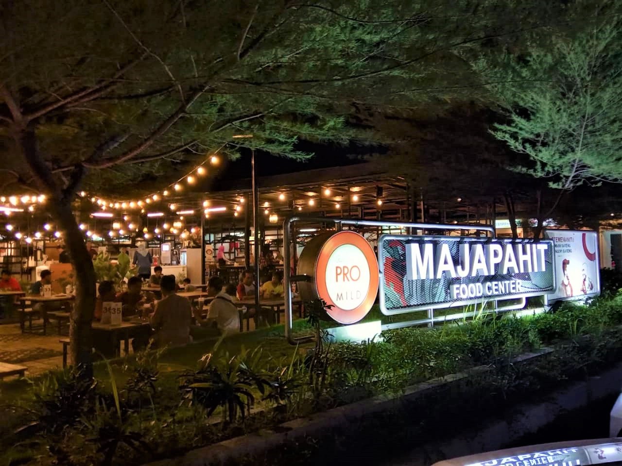 Majapahit Food Center