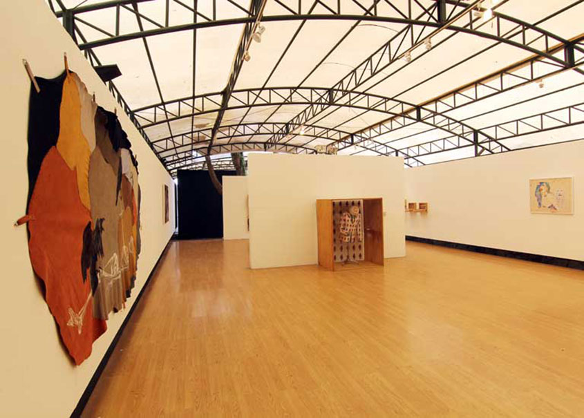 Bale Tonggoh, salah satu area galeri di Selasar Sunaryo Art Space - via selasarsunaryo.com