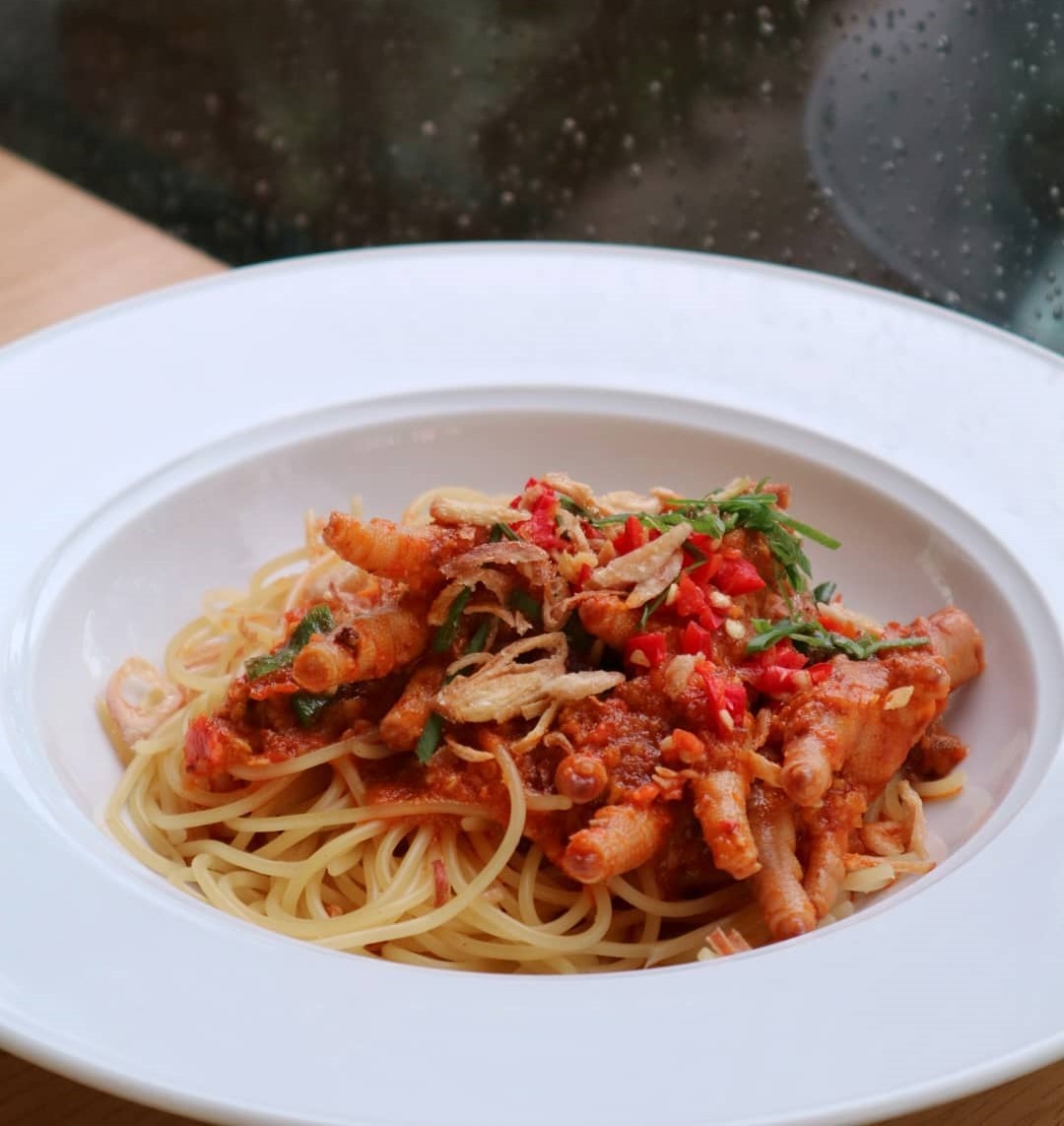 Spaghetti Seblak, salah satu menu fushion food di Warung Salse - via instagram/@infobandungkuliner