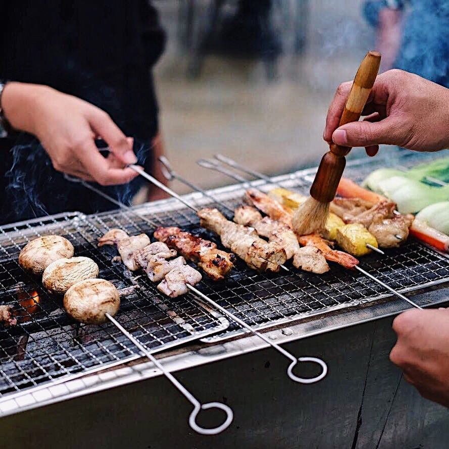Shaokao Satay, pilihan menu BBQ buat makan rame-rame di outdoor area - via instagram/@wildgrassresto