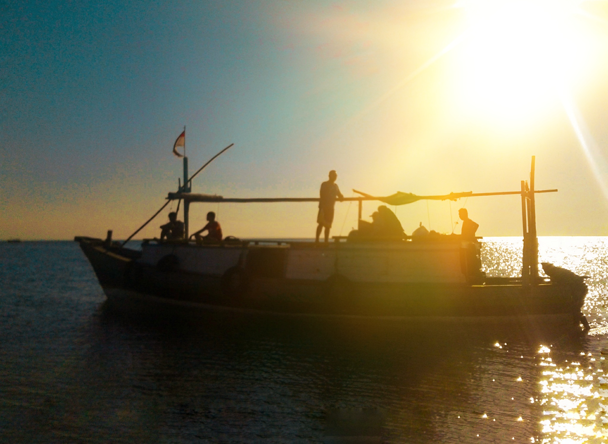 Menuju Pulau Gili Ketapang mengunakan kapal motor (c) Haris Kurniawan/Travelingyuk